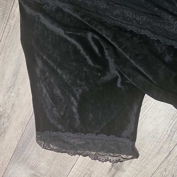 Christian Dior Vintage 80s 90s Lace Trim Robe - Picture 3 of 13